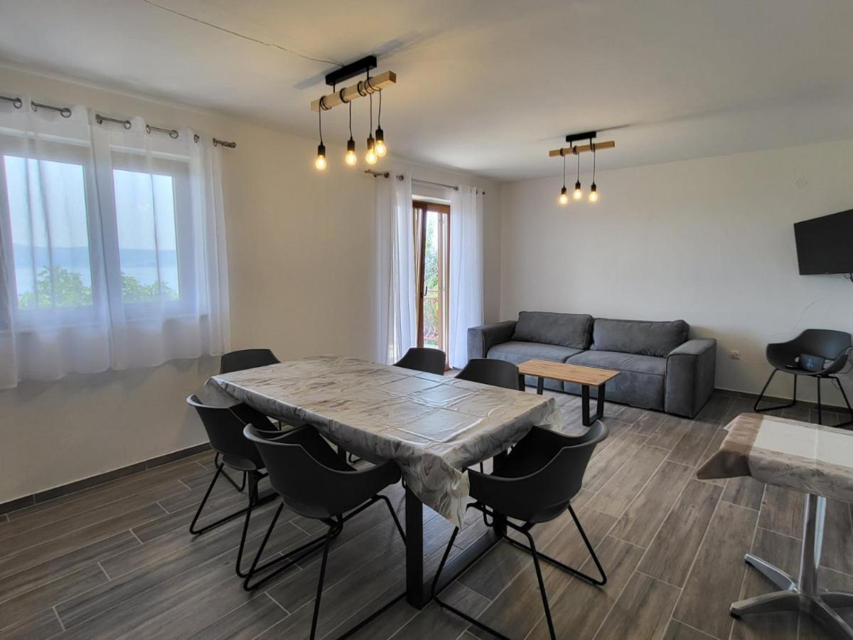 Apartments Manda Novi Vinodolski Eksteriør billede