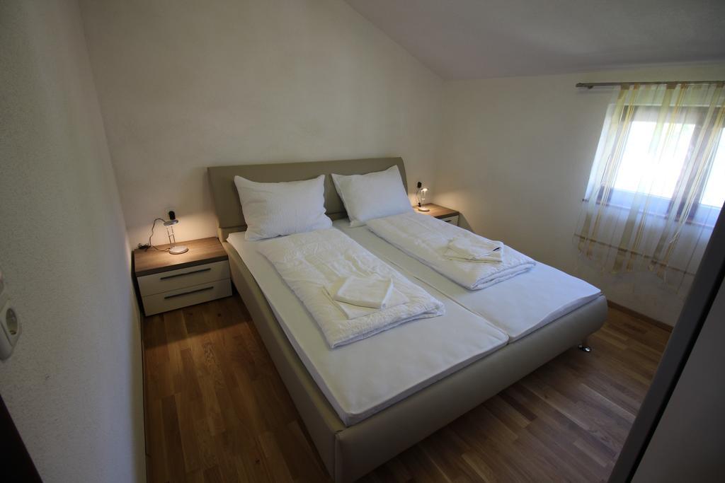 Apartments Manda Novi Vinodolski Eksteriør billede